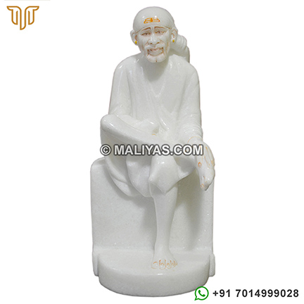 Sai baba statue